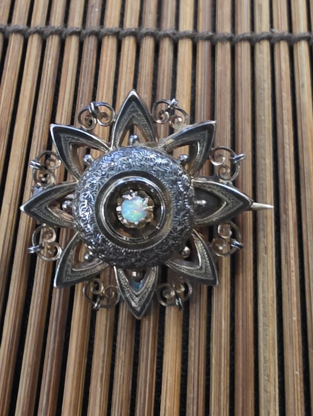 10k Opal Yellow Gold Brooch (Antique)